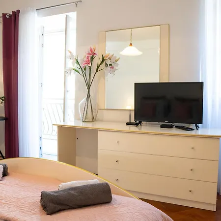 M&B Apartment Cattaro Esterno foto